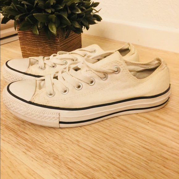 White CONVERSE All Stars w/ two tone tongue sz6.5 - Picture 3 of 5